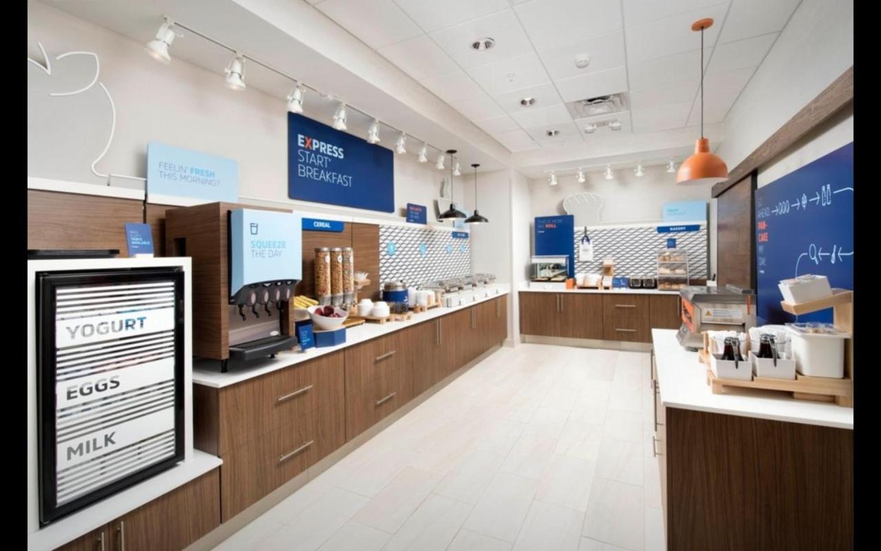 Holiday Inn Express Cape Canaveral By Ihg エクステリア 写真
