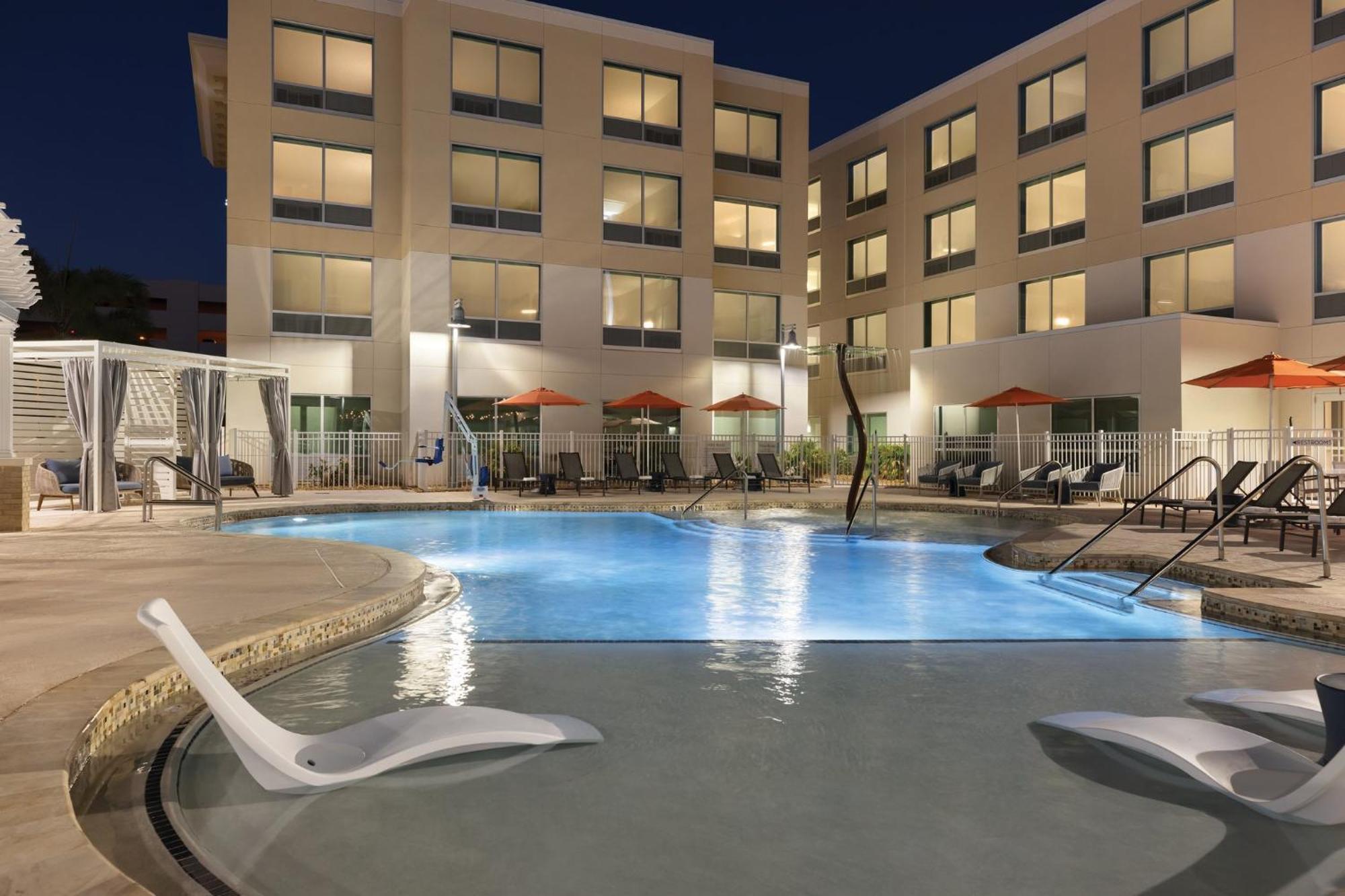 Holiday Inn Express Cape Canaveral By Ihg エクステリア 写真